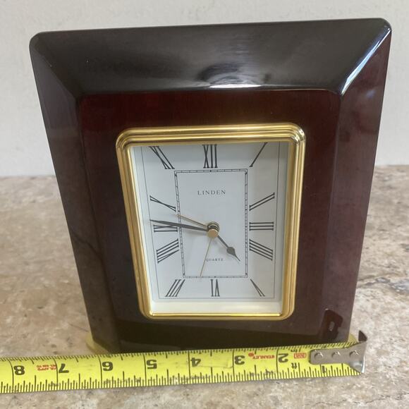 Vintage Linden Quartz Mantle Wooden Clock 7” – Tested & Chimes – Works - Picture 5 of 10